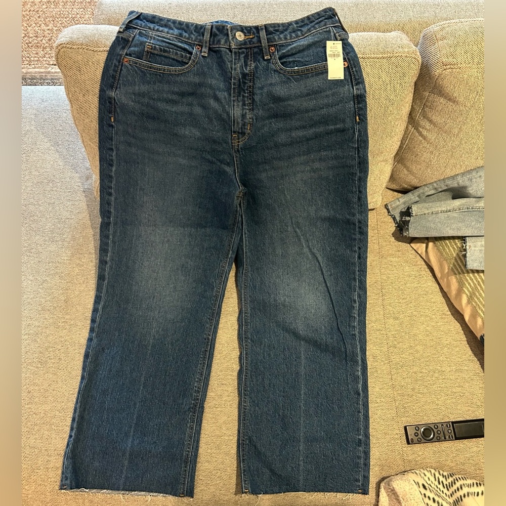 Extra High-Waisted Cropped Cut-Off Wide-Legged Jeans